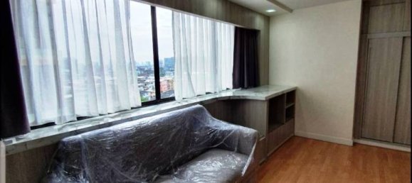 3 bedrooms Condo in Bangkok, Thailand No. 7219 4