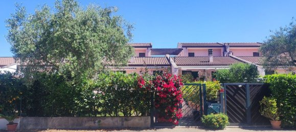 5 bedrooms Villa in Fondi, Italy No. 347512 3