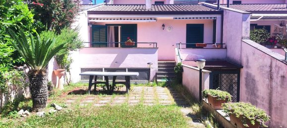 5 bedrooms Villa in Fondi, Italy No. 347512 2