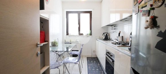 3 Schlafzimmer Wohnung in Milan, Italy, Nr. 357859 9