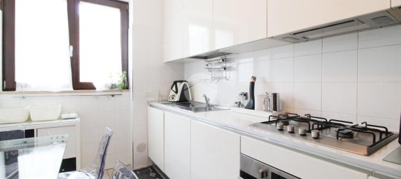 3 Schlafzimmer Wohnung in Milan, Italy, Nr. 357859 8