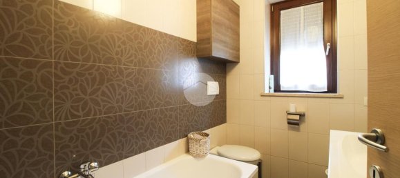 3 Schlafzimmer Wohnung in Milan, Italy, Nr. 357859 24