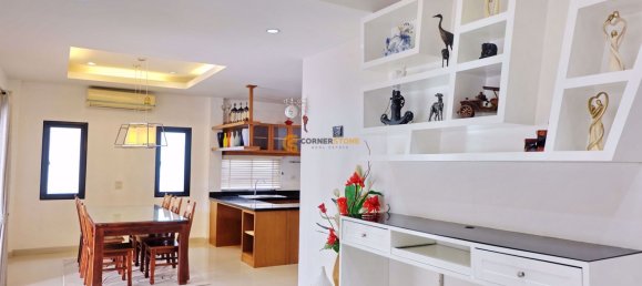 180m² House in Pattaya, Thailand No. 27428 3