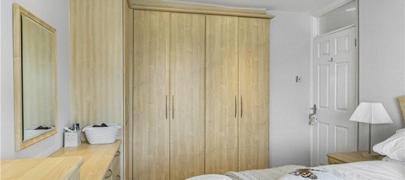 3 bedrooms House in Stanwell Moor, United Kingdom No. 8576 9