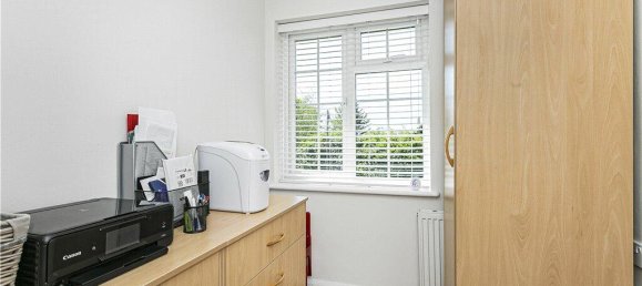 3 bedrooms House in Stanwell Moor, United Kingdom No. 8576 22