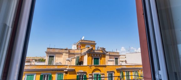 Пентхаус с 4 комнатами в Рим, Италия № 31306 2