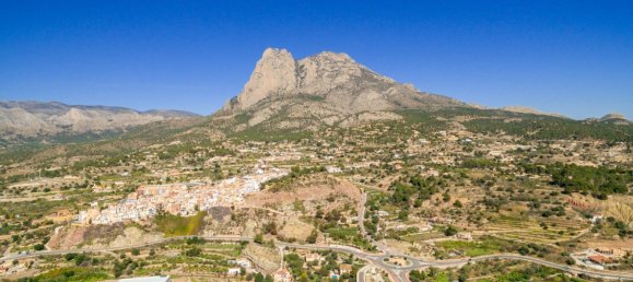 3 Schlafzimmer Villa in Golf Bahia, Spain, Nr. 6632 23