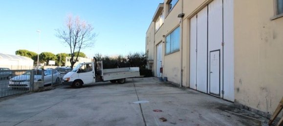 Armazém de 2 divisões em Senigallia, Italy N.º 107464 2