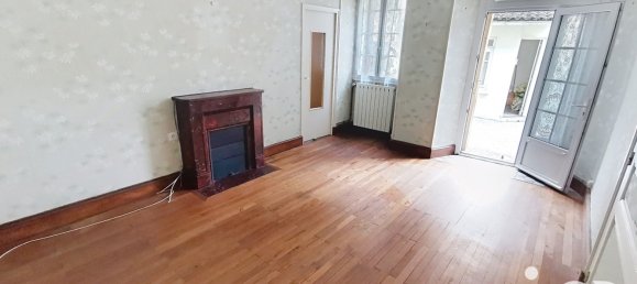 4 rooms Townhouse in Marthon, France No. 95896 5