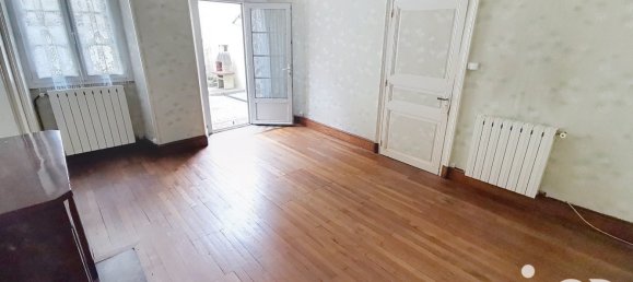 4 rooms Townhouse in Marthon, France No. 95896 6