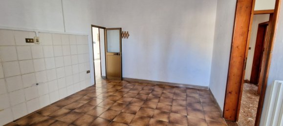 8 rooms House in Monsummano Terme, Italy No. 39999 15