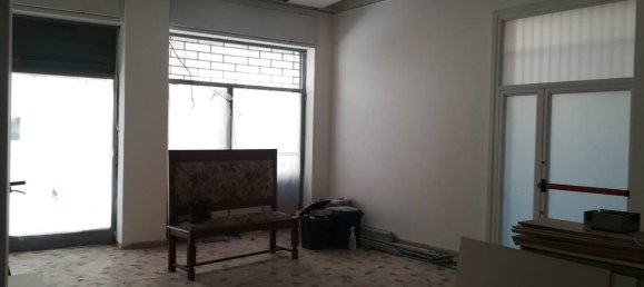 2-salle Propriété commerciale à Terni, Italy No. 124505 2