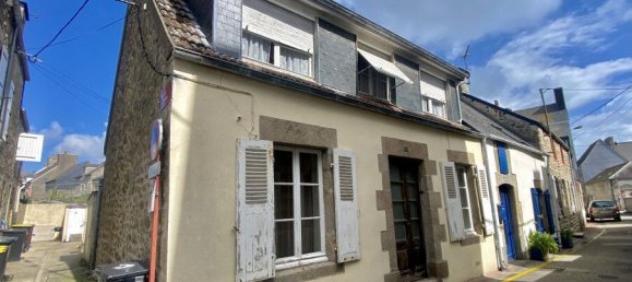 2 bedrooms House in Manche, France No. 356719 2