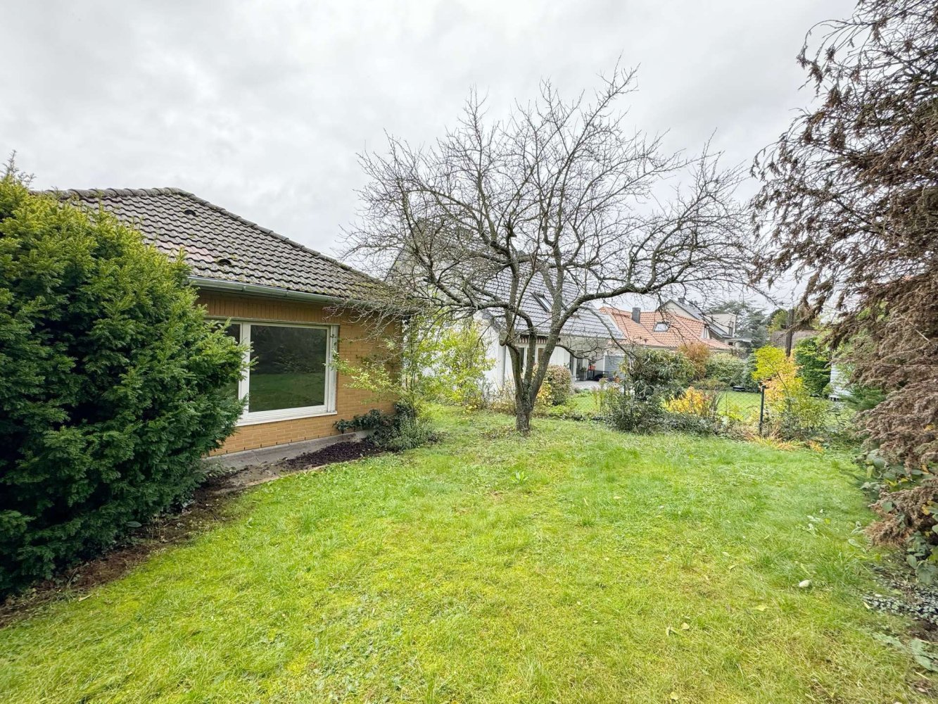 Bungalow de 3 dormitorios en Rheingau-Taunus, Germany No. 200332