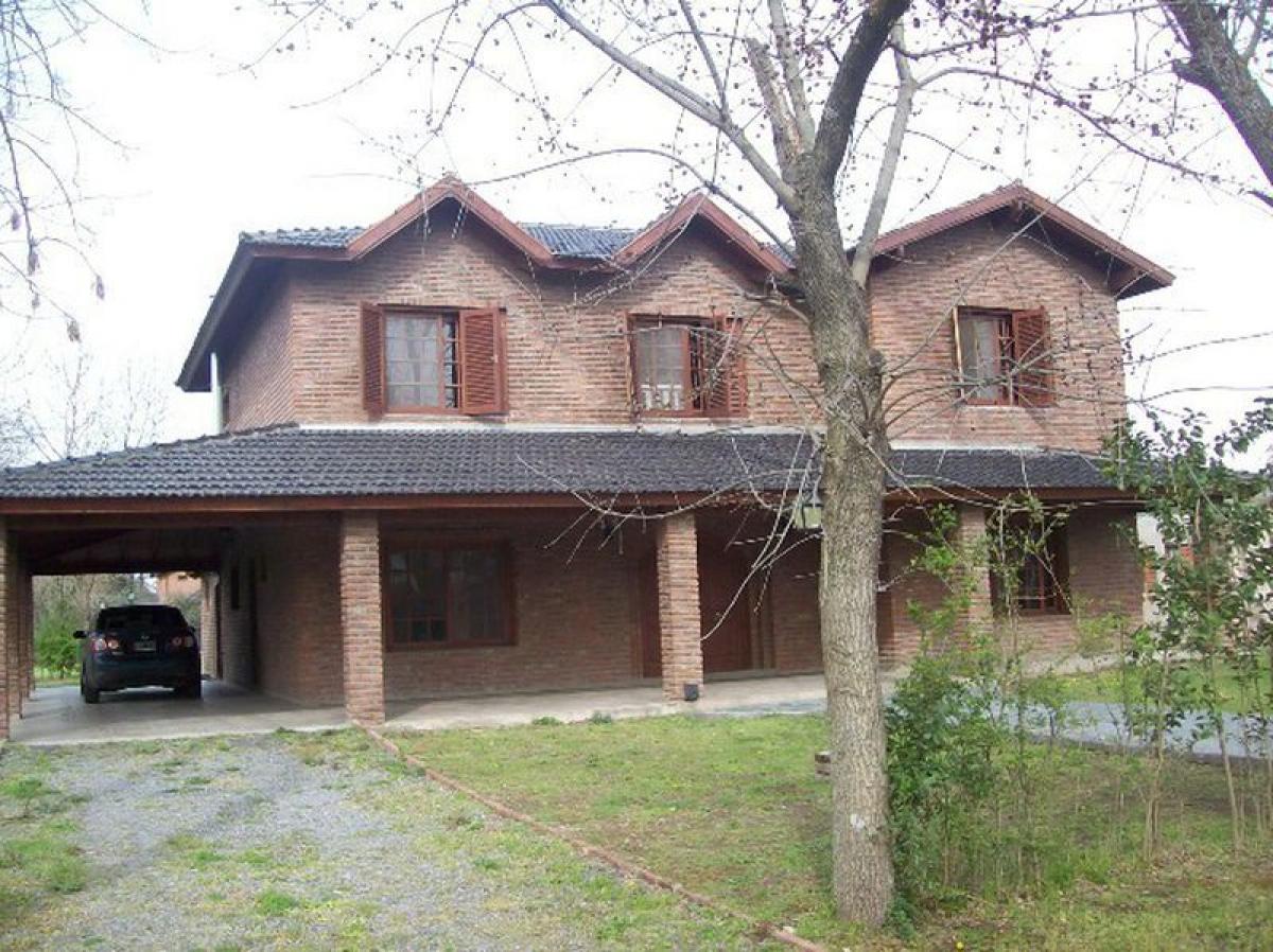 4 bedrooms House in Presidente Peron, Argentina No. 97749