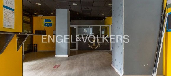 2 rooms Commercial property in Rome, Italy No. 63020 8