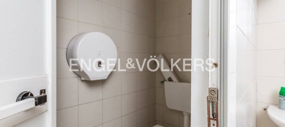 2 rooms Commercial property in Rome, Italy No. 63020 11