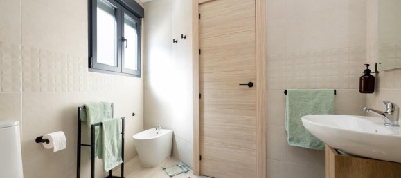 3 غرف نوم منزل في Armilla, Spain رقم 139135 25