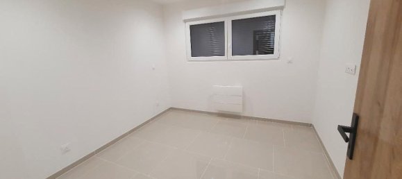 3 Schlafzimmer Haus in Hergnies, France, Nr. 71510 8