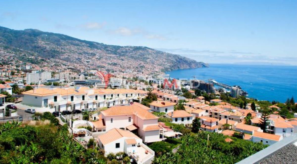 3 bedrooms Apartment in Funchal, Portugal No. 617