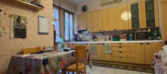 4 Schlafzimmer Wohnung in Bologna, Italy, Nr. 346746 3