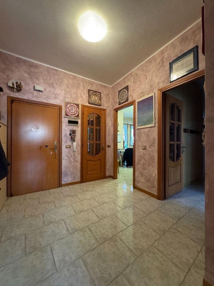 4 Schlafzimmer Wohnung in Bologna, Italy, Nr. 346746