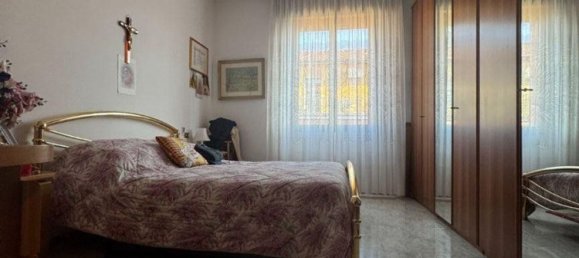 4 Schlafzimmer Wohnung in Bologna, Italy, Nr. 346746 11