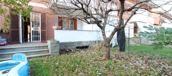 6 rooms House in Santena, Italy No. 129324 3