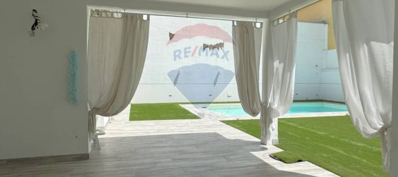 8 bedrooms House in Naples, Italy No. 317002 11