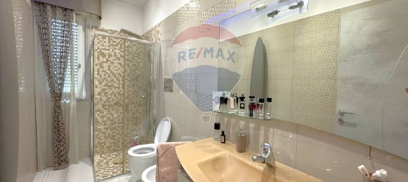 8 bedrooms House in Naples, Italy No. 317002 39