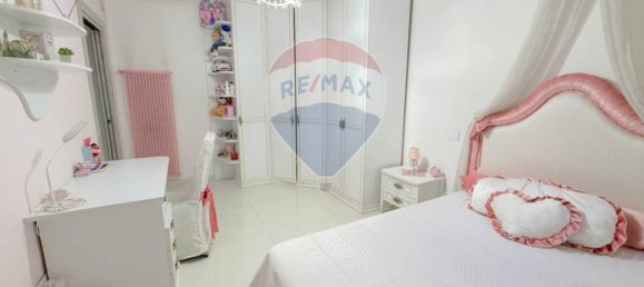 8 bedrooms House in Naples, Italy No. 317002 37