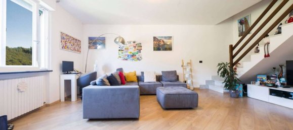 Apartamento de 2 dormitorios en Genoa, Italy No. 263055 2