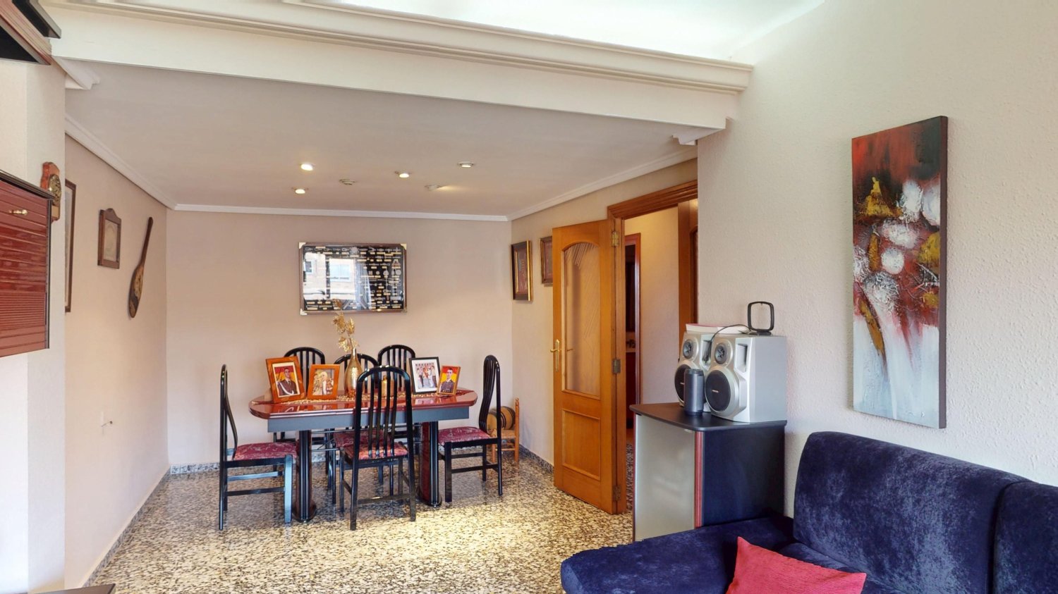 Apartamento de 3 dormitorios en Valencia, Spain No. 247447