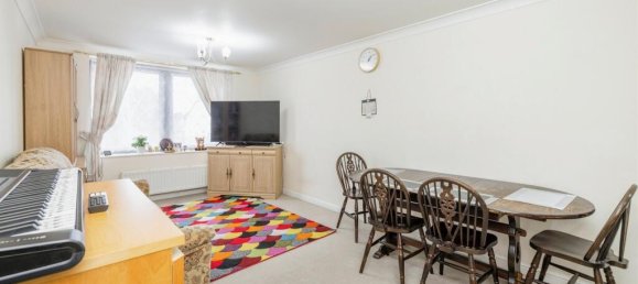 1 bedroom Apartment in Watford, United Kingdom No. 6149 20