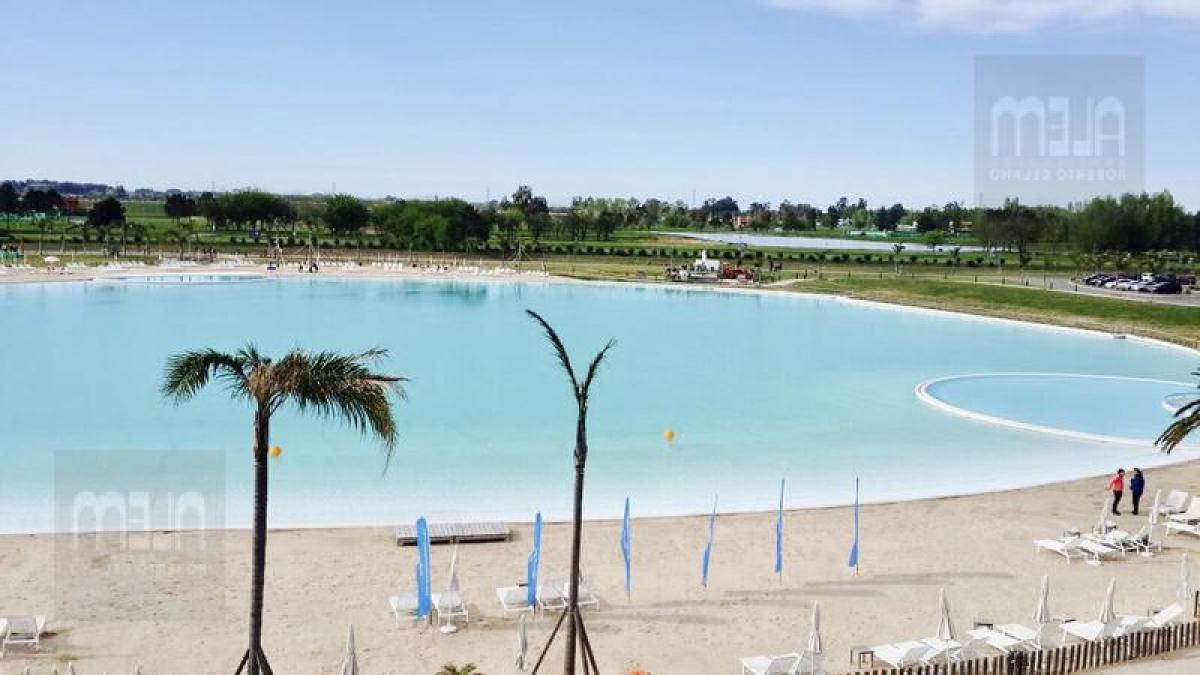 Terrain à Ezeiza, Argentina No. 37743