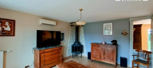 Casa de 3 dormitorios en Sassay, France No. 40656 3