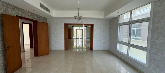4 bedrooms Villa in Khalifa City, UAE No. 26867 6