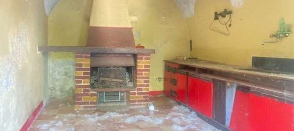 4 bedrooms House in Erli, Italy No. 372165 6