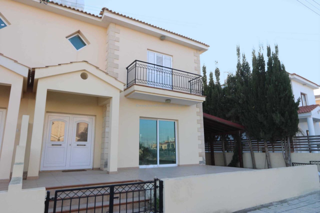 3 bedrooms House in Paralimni, Cyprus No. 23898