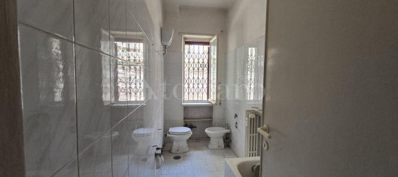 3 rooms Apartment in Rome, Italy No. 311329 17