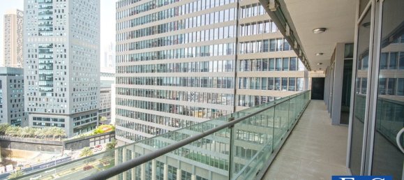 2 bedrooms Apartment in DIFC, UAE No. 361 12