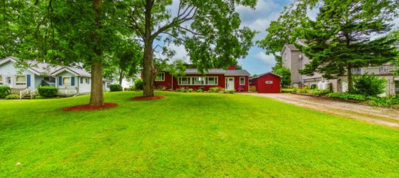 2 bedrooms House in Selkirk, Canada No. 275 2