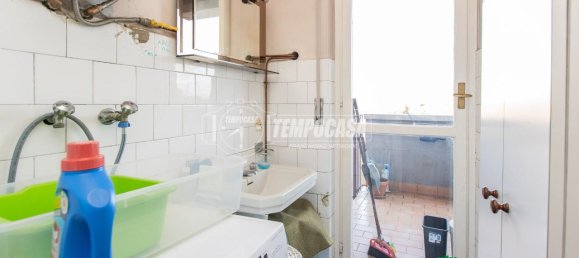 Apartamento de 4 habitaciónes en Busto Arsizio, Italy No. 139619 15