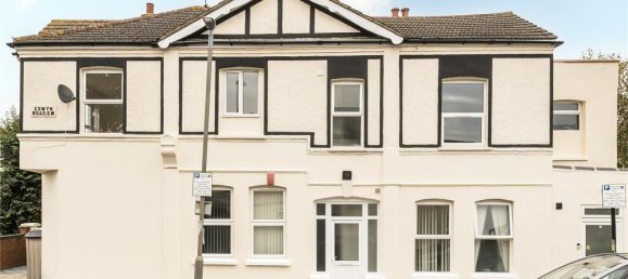 2 bedrooms Apartment in London, United Kingdom No. 12952 2