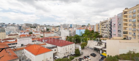 4 غرف نوم منزل ذو طابقين في Lisbon, Portugal رقم 137508 16