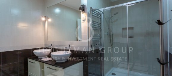 4 غرف نوم منزل ذو طابقين في Lisbon, Portugal رقم 137508 32