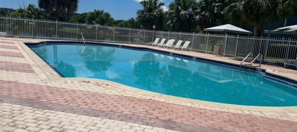 2 dormitorios propiedad comercial en venta en Miami, Miami-Dade, Florida, USA № 615061 3