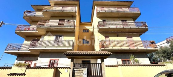 3 bedrooms Apartment in Rome, Italy No. 46716 2