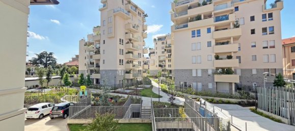 Oficina en Busto Arsizio, Italy 326 m² No. 74960 2