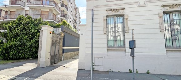 Oficina en Busto Arsizio, Italy 326 m² No. 74960 16